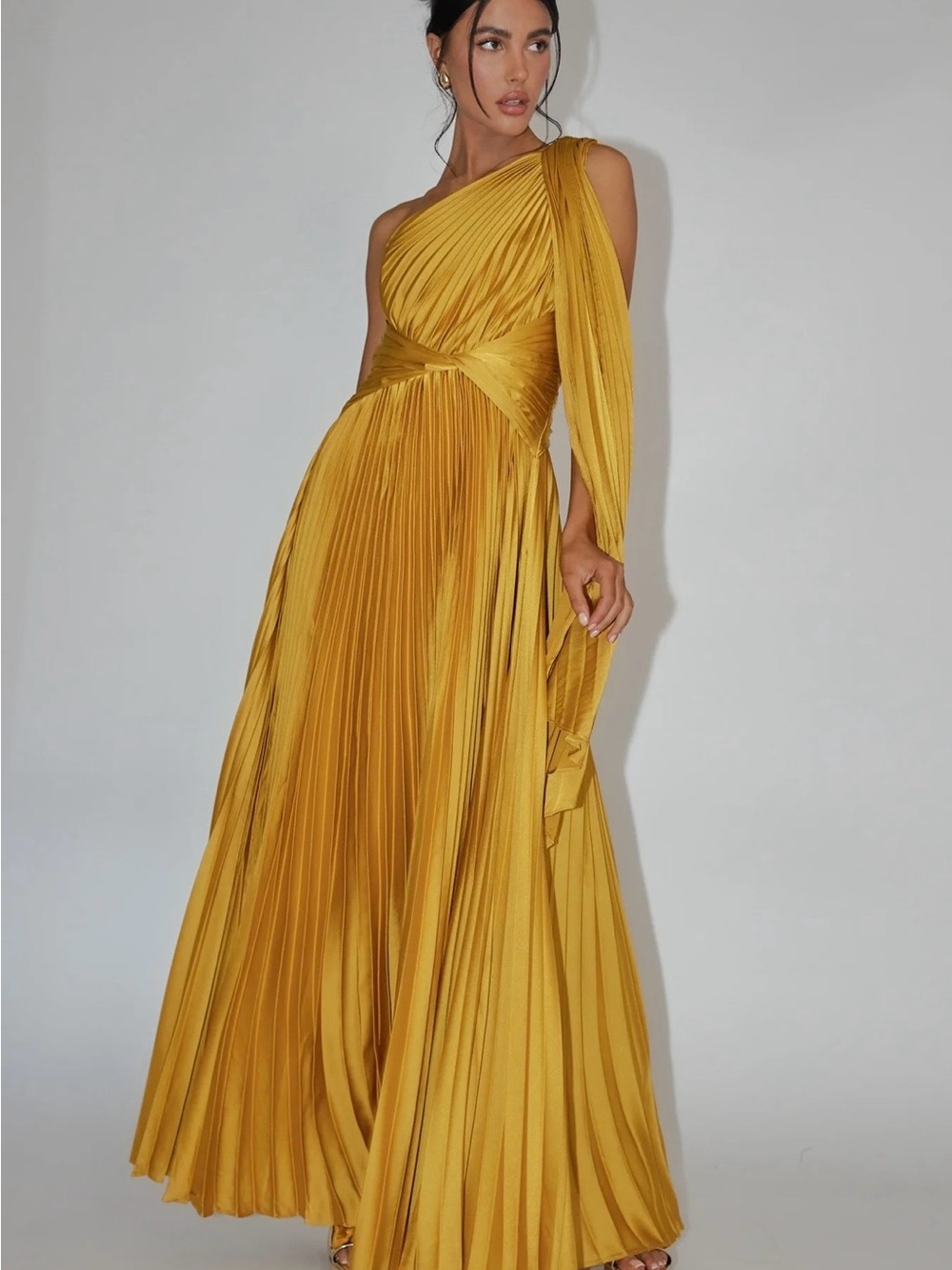 Selfie Leslie One-Shoulder Pleated Maxi Dress in Mustard Gold
